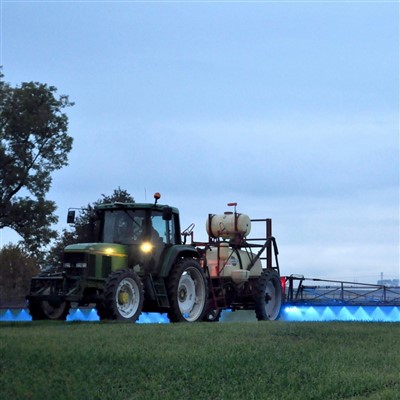 Sprayer Boom Blue Work Light manufacturers